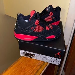 Jordan 4